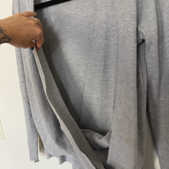 Urban Outfitters Gray Crossover Waffle Top - Picture 3 of 8